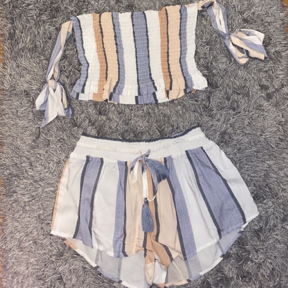 Striped beachy set